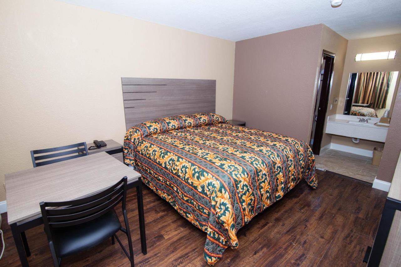 Cypress Inn & Suites Houston Kültér fotó